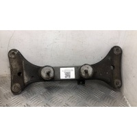 Балка под КПП BMW 3 E90/E91/E92/E93 2005 6760301