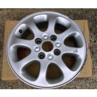 Alufelga volvo v40 , s40 1996 - 2004
