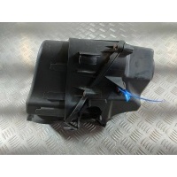Корпус воздушного фильтра Audi A8 D3/4E 2009 079133836A
