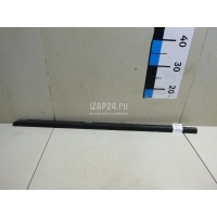 Накладка стекла заднего правого Suzuki Grand Vitara (1998 - 2005) 8383065D00