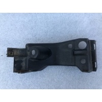 Кронштейн накладки на порог Audi A8 D3/4E 2004 4E0853921D
