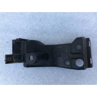 Кронштейн накладки на порог Audi A8 D3/4E 2004 4E0853922D