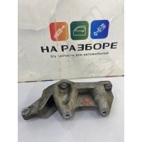кронштейн опоры Land Rover Freelander 2 L359 2007 LR002574