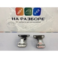 петля двери Land Rover Freelander 2 L359 2007 LR003088