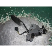 Педаль газа Audi A6 1996 028907475b