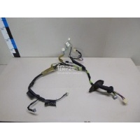 Проводка (коса) Toyota GX470 (2002 - 2009) 8215160530