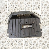Крышка шасси порше macan 95b825370d