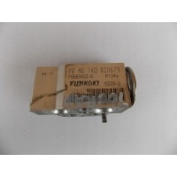 Touran 1t0 03 - 06 1.9 tdi клапан расширительный 1k0820679