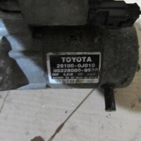 Toyota yaris стартер 28100 - 0j010