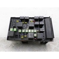 Блок предохранителей Dodge Caravan IV 2000 - 2007 04869204AL