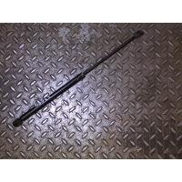 Амортизатор крышки багажника левая=правая Volkswagen Passat 5 1996-2000 1997 1J6827550
