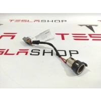 Розетка 12V Tesla Model S 2016 1011678-00-A