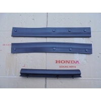 Уплотнитель капота honda джаз 2015 - 2019r комплект