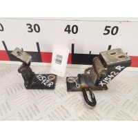 Петля двери передней правой Audi A4 B5 (1994-2001) 1996 ,8D0831412F
