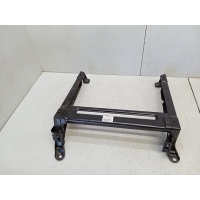 Кронштейн сиденья Volkswagen Touareg 2004 7L0881677B
