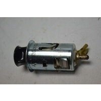 Мерседес w123 разъем зажигалки + зажигалка