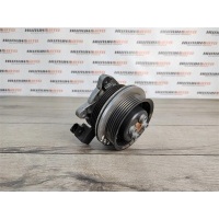 Помпа VOLKSWAGEN Passat B6 VW Пассат Б6 VOLKSWAGEN Passat B6 03C121004K