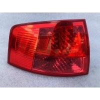 фонарь задний левый Audi A8 D3/4E 2004 4E0945095C