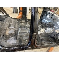 порог кузовной Audi Q7 4MB 2017 4M0809848