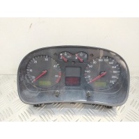 Щиток приборов (приборная панель) Volkswagen Golf 4 2002 1J0920825B