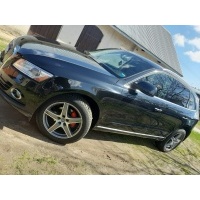 Audi q5 премиум плюс 2.0 tfsi 225 л.с. богатая версия