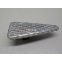 Повторитель на крыло правый белый Renault Symbol II (2008 - 2012) 8200602765