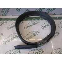Уплотнитель Mercedes A W176 2014 A1768310042