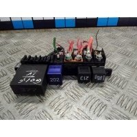 Блок реле Volkswagen Passat 5 (1997-2000) 1997 8L0941822A