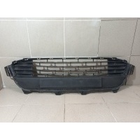 Решетка в бампер центральная Kia Rio 4 86561H0000