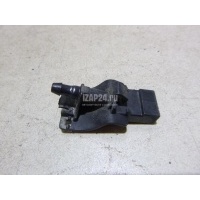 Форсунка омывателя лобового стекла Toyota RAV 4 (2013 - 2019) 8538112400