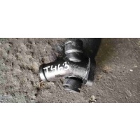 Фланец (тройник) системы охлаждения Volkswagen Transporter T4 1996 074121133