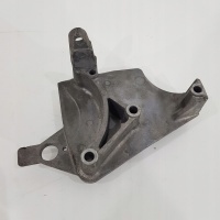 Лапа крепление renault clio iii 1.5 dci 8200408663