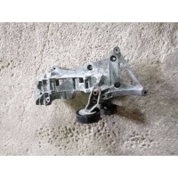 Кронштейн компрессора кондиционера Volkswagen Jetta 5 2007 07K903143F
