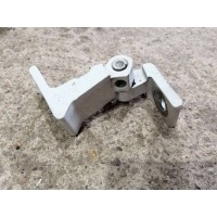 петля двери Skoda Citigo 2013 8K0831401A