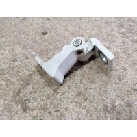 петля двери Skoda Citigo 2013 8K0831401A