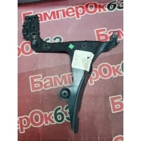 кронштейн бампера Audi A3 8P 2003 8P4807377B
