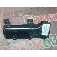 кронштейн бампера Toyota Land Cruiser GRJ200 2007 5835660010