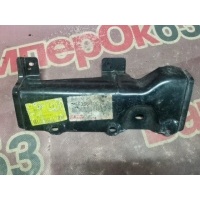 кронштейн бампера Toyota Land Cruiser GRJ200 2007 5835660010