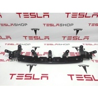 Кронштейн верхний передний (гриля) Tesla Model X 2017 1047020-00-F