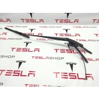 щеткодержатель (поводок стеклоочистителя, дворник) Tesla Model X 2017 1046670-00-C