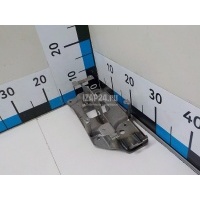 Кронштейн (сопут. товар) Mitsubishi Carisma (DA) (1995 - 1999) MR102178