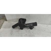 Фланец (тройник) системы охлаждения Skoda Octavia 2005 06A121133H,06A121132C, BFS, AWU, AZJ, BER, BHP, BSW, BEW
