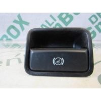 Кнопка ручного тормоза (ручника) Mercedes A W176 2014 A2469050451