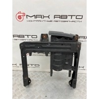 кронштейн сиденья Volkswagen Touareg 7L6, 7L7, 7LA 2002-2010 7L0881678G