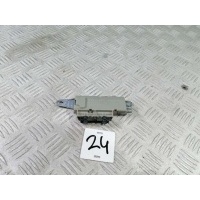 Усилитель антенны Mercedes E W211 2003 A2118203089