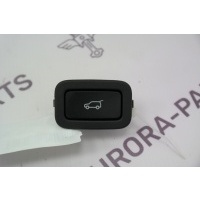 Кнопка закрывания крышки багажника Land Rover Discovery Sport L550 2014 LR040338