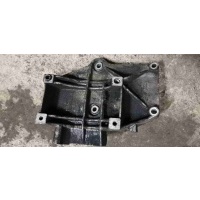 Кронштейн компрессора кондиционера Audi A4 B5(1994-2001) 1999 058260885C