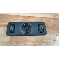 Мерседес мл w163 панель стекол задняя a1638200326