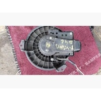 Моторчик печки Toyota Yaris  2004  8710333041