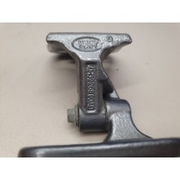 Петля двери задней правой верхняя Land Rover Range Rover Sport 2005-2012 LR030347